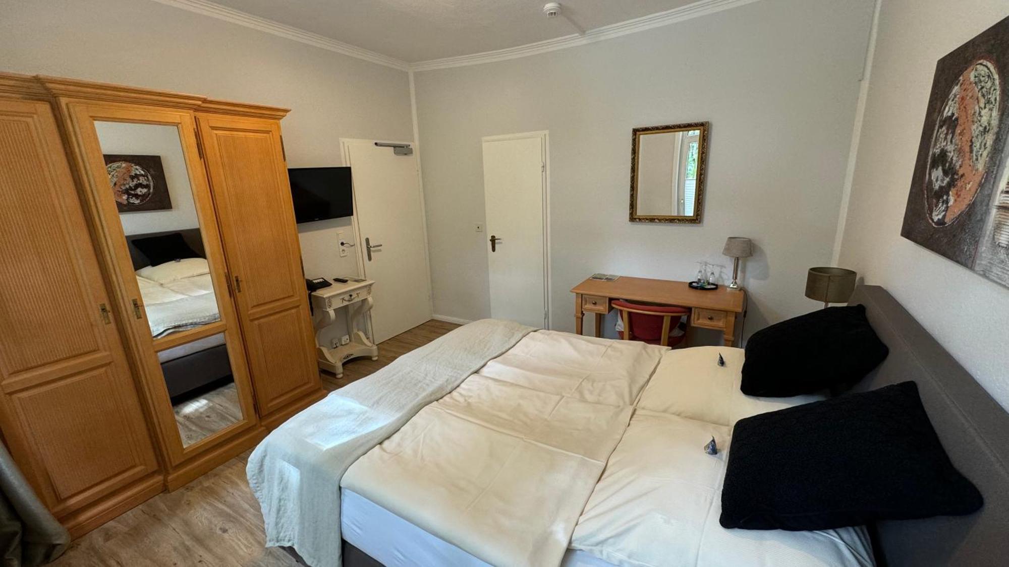 Goethe Hotel Bad Pyrmont Phòng bức ảnh